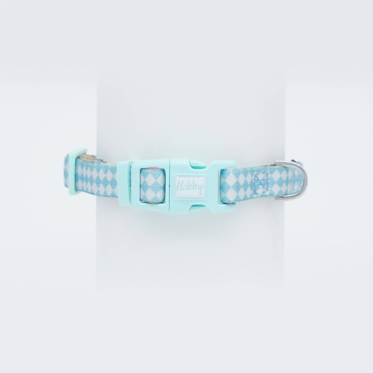 Vibrant collection of dog collars available in our online pet shop. Premium designer dog collar, now in stock at our online store. Puppy Collar.