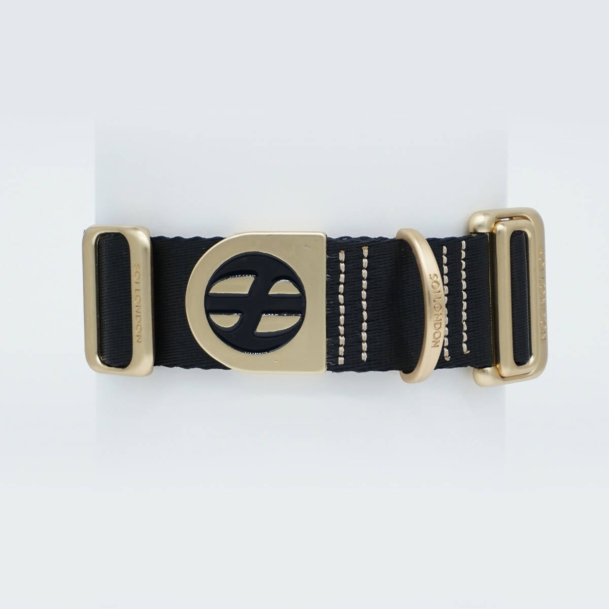 Vibrant collection of dog collars available in our online pet shop. Premium designer dog collar, now in stock at our online store. Luxury collar.