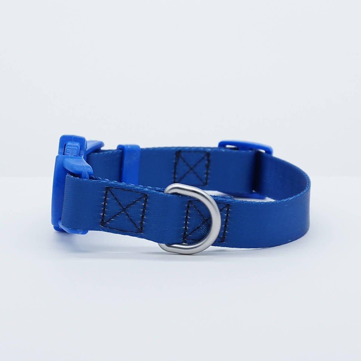 Vibrant collection of dog collars available in our online pet shop. Premium designer dog collar, now in stock at our online store.