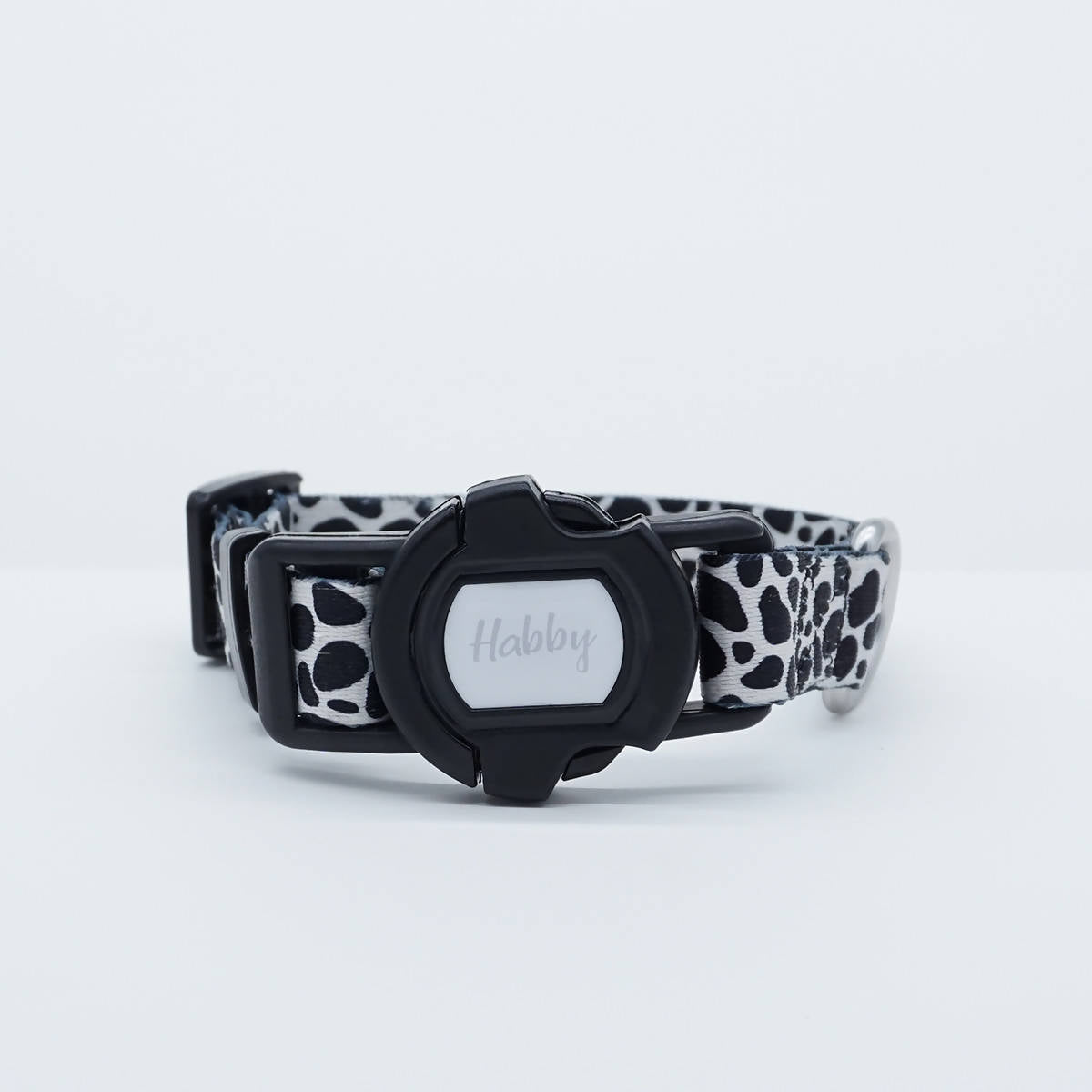 Vibrant collection of dog collars available in our online pet shop. Premium designer dog collar, now in stock at our online store.