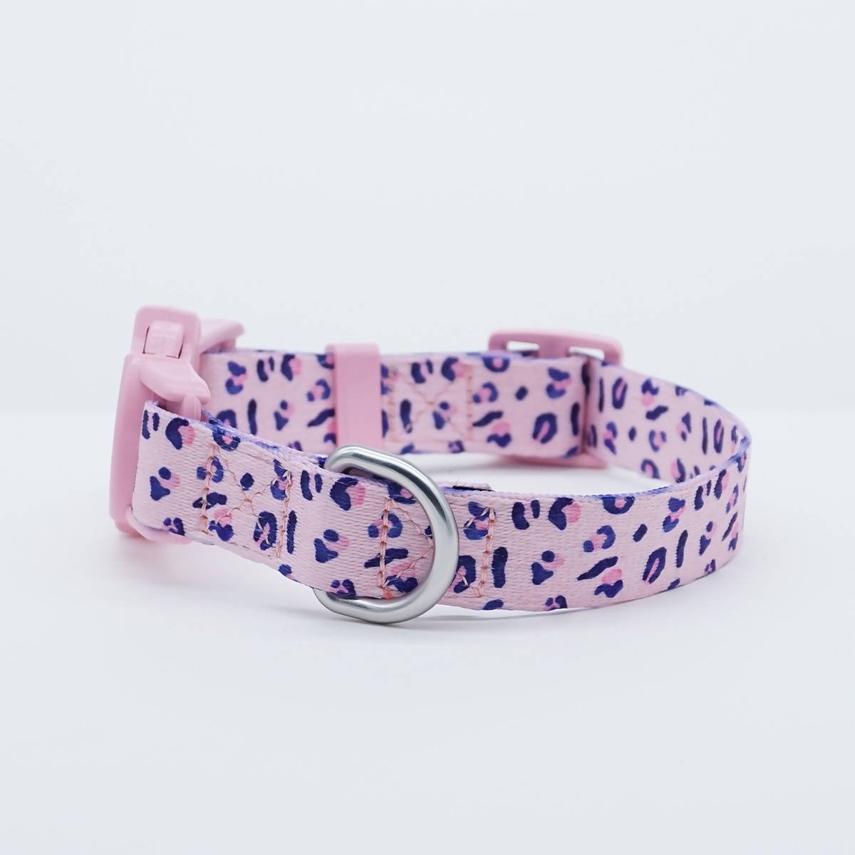 Vibrant collection of dog collars available in our online pet shop. Premium designer dog collar, now in stock at our online store.