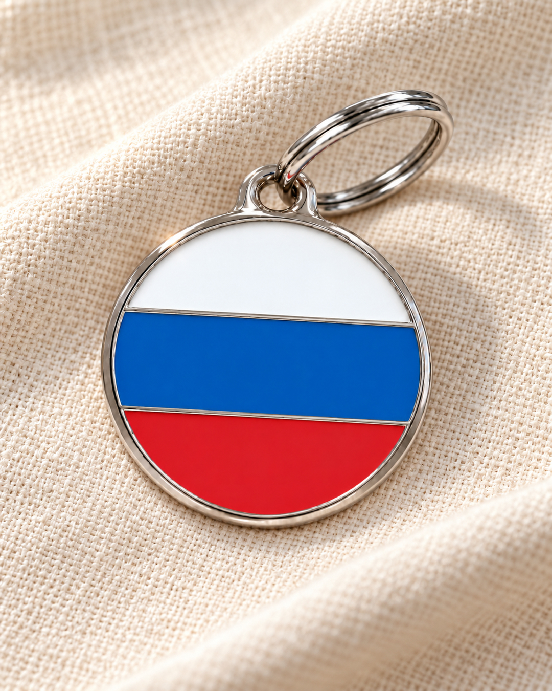 TAGiDOG Flag Russia ID Tag Medium on light linen
