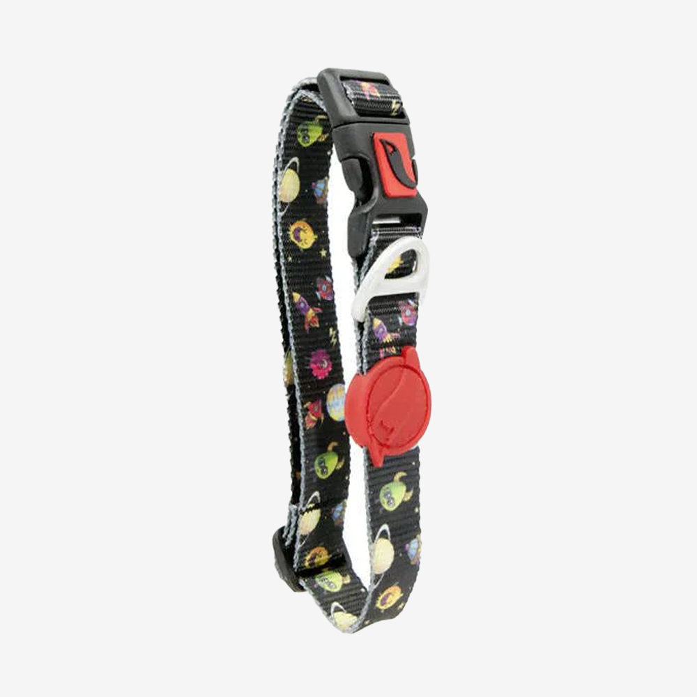 Vibrant collection of dog collars available in our online pet shop. Premium designer dog collar, now in stock at our online store. Puppy collar. Dog Collar.