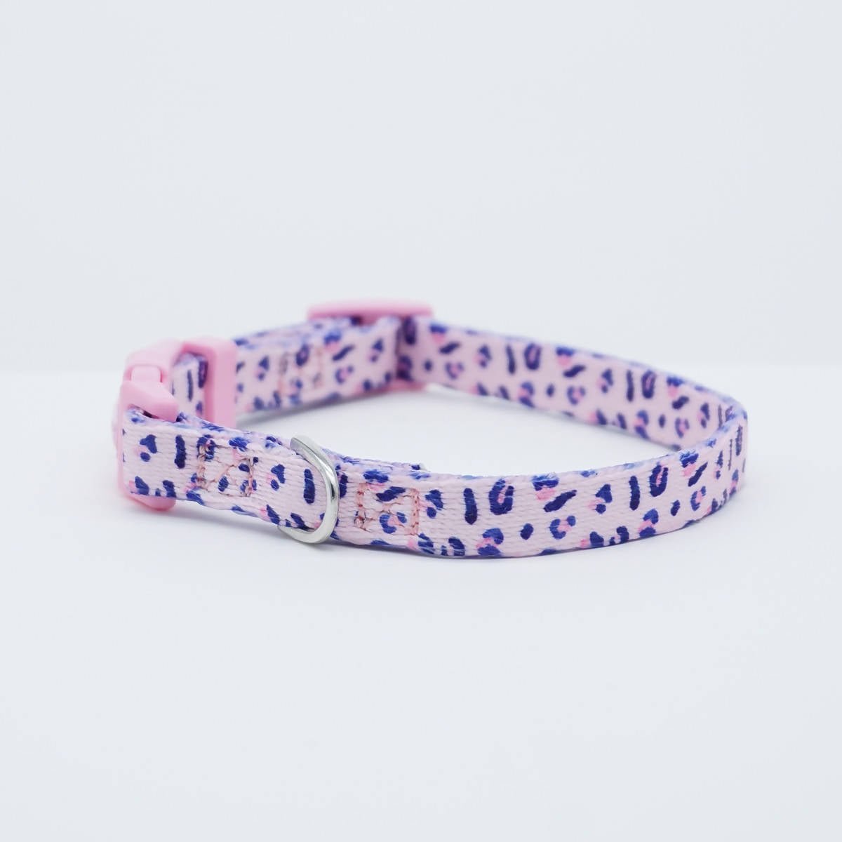 Vibrant collection of dog collars available in our online pet shop. Premium designer dog collar, now in stock at our online store. Puppy collar. Dog Collar. 